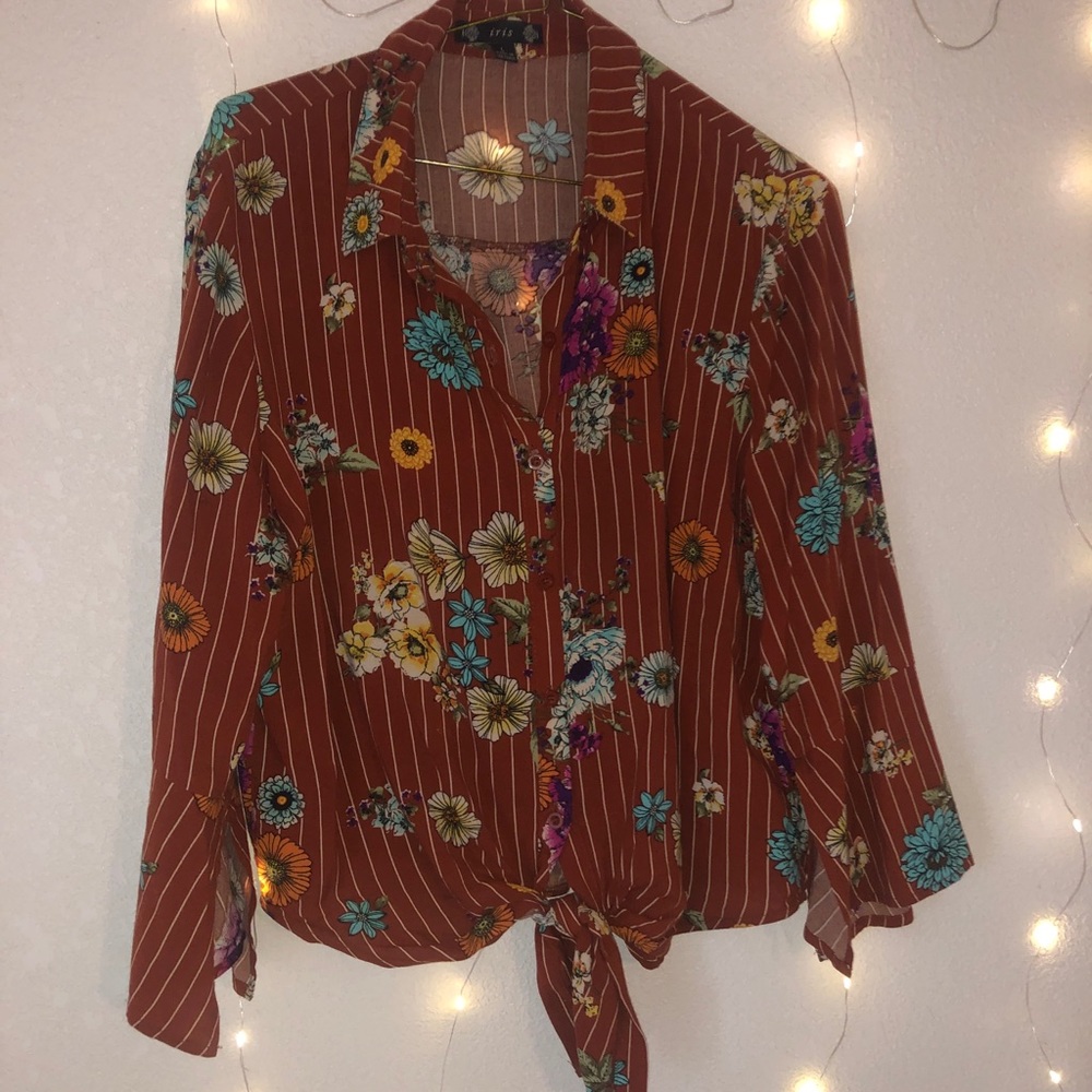 Floral blouse , cropped